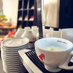 Continental Forum Отель 4*