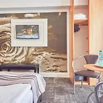 Continental Forum 4*