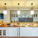 Continental Forum Отель 4*