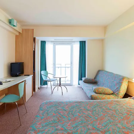 Continental Forum Hotel