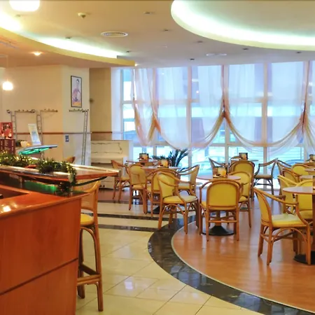 호텔 Continental Forum 4*