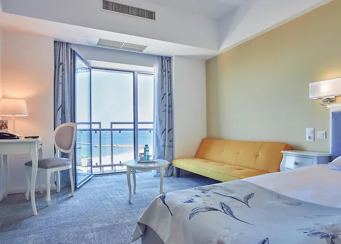 Continental Forum 4*