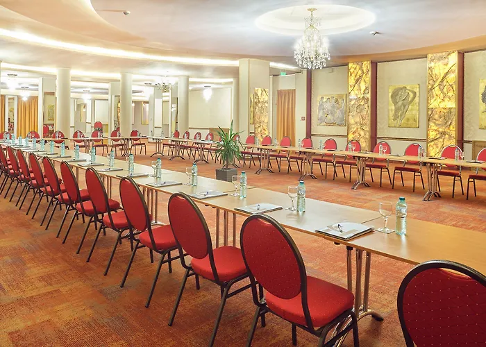 Отель Continental Forum Констанца